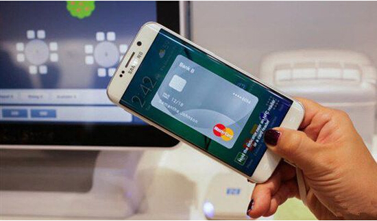 Apple Pay对比Samsung Pay:移动支付战再升级