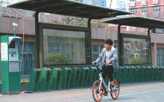 济南“小绿”车暂只能用租车卡 年内或可“一卡通”