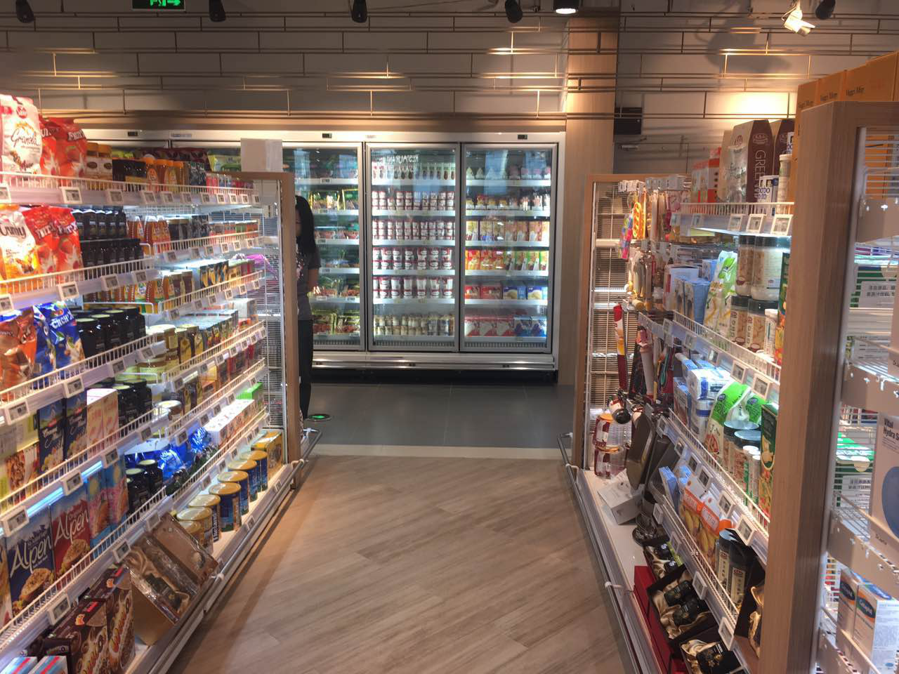 一线城市中心时尚精品超市的正确打开方式