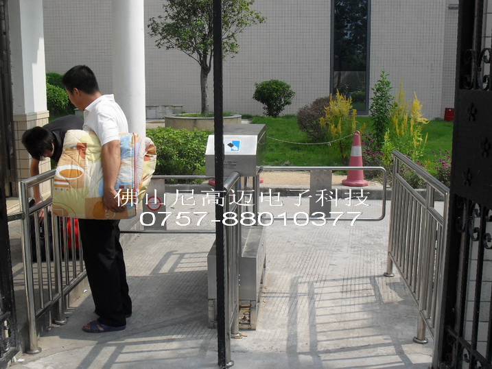限时限次通行门禁摆闸