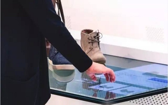 ShopWithMe全球首家智能店铺 科技带来购物新体验