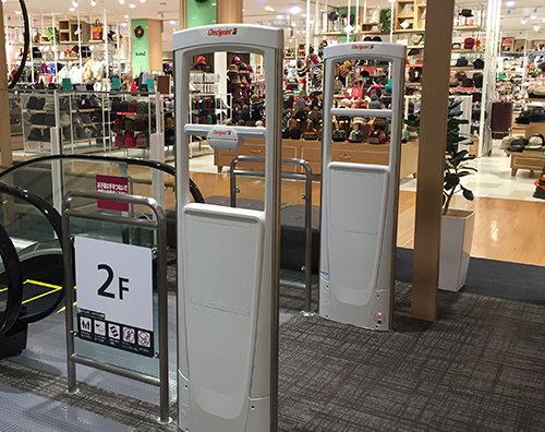 日本零售商Aeon试用保点公司bfrdmc机器人