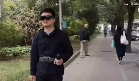 “助盲智能眼镜”配备视觉、图像传感器 具备三维感知功能
