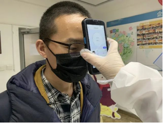 文案：抗击疫情所应用的手持机1051.png